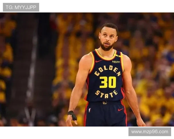 库里伤退勇士险胜活塞追梦里程